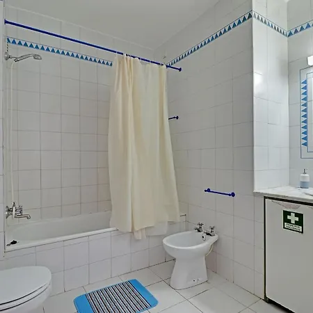 Apartment Praia Da Rocha Cosy By Homing